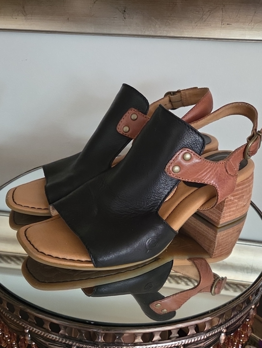Born Size 8m Geniune Leather Gorgeous.